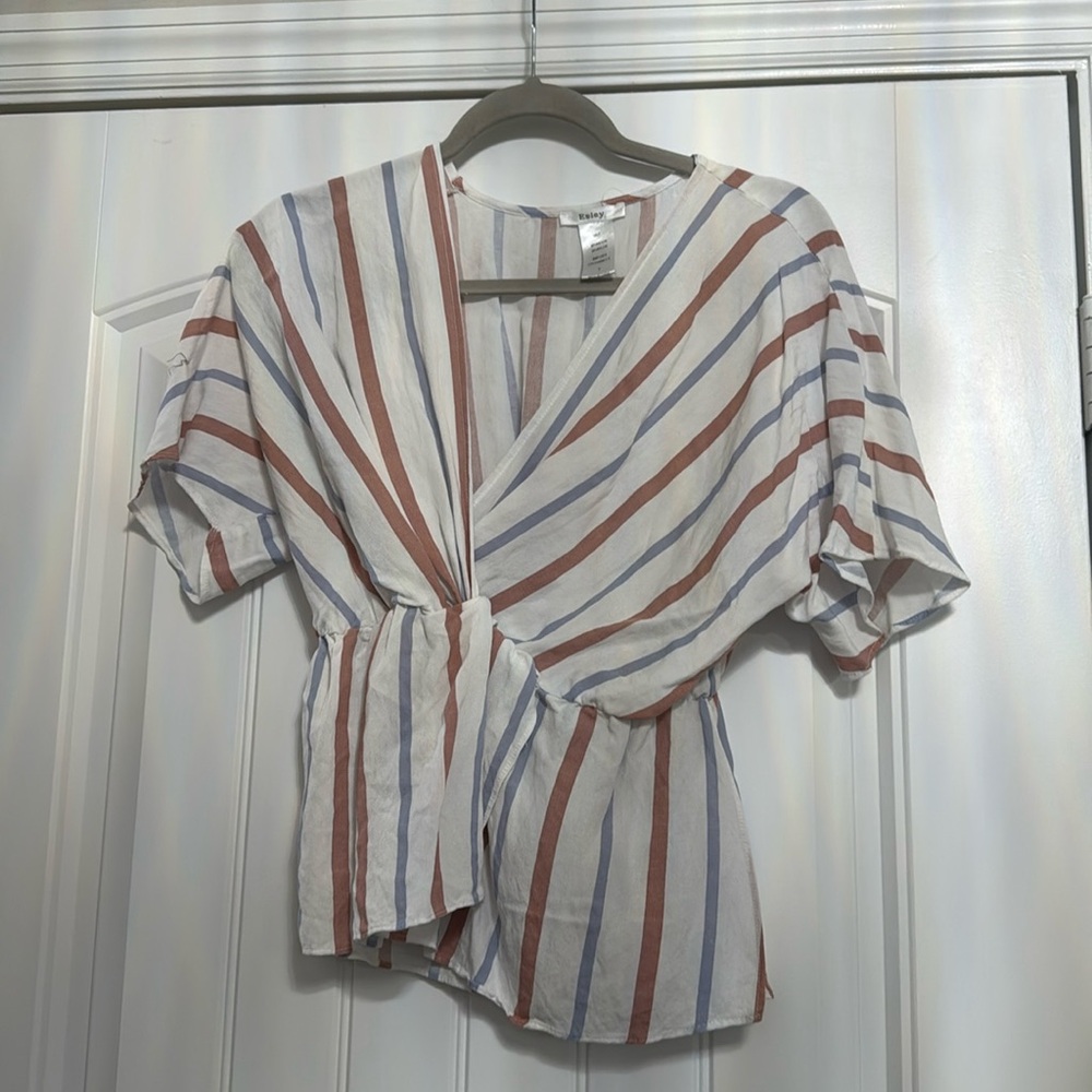 Vici red white blue top size small